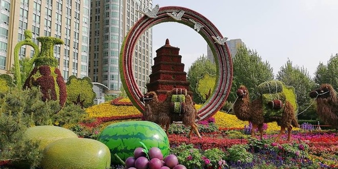迎“一带一路”盛会 北京布置多处主题花坛